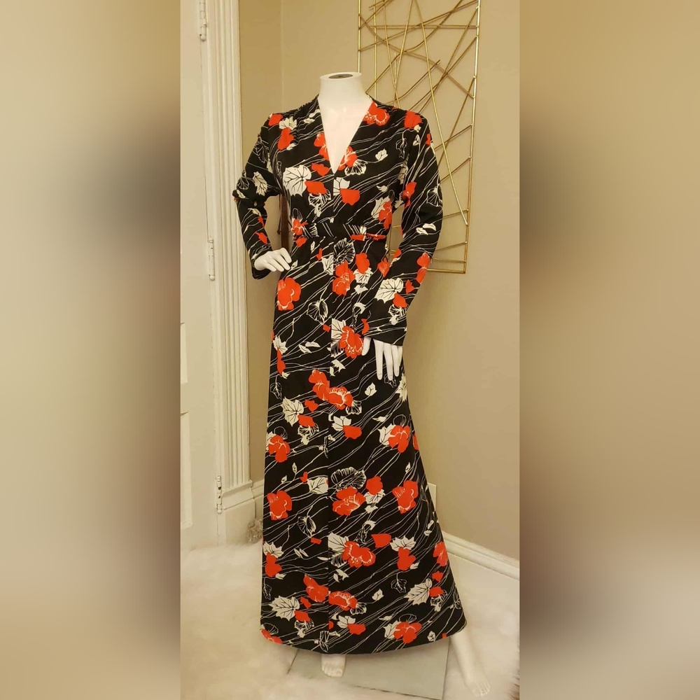 Vintage 70s Floral Maxi Dress by Jennifer Gee•Long Sleeve•Tie Waist